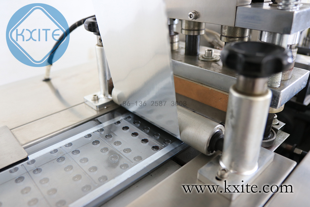 Dpp-88 Full Automatic Chocolate Jam Butter Blister Forming Filling Sealing Packaging Machine Blister Packing Machine for Honey