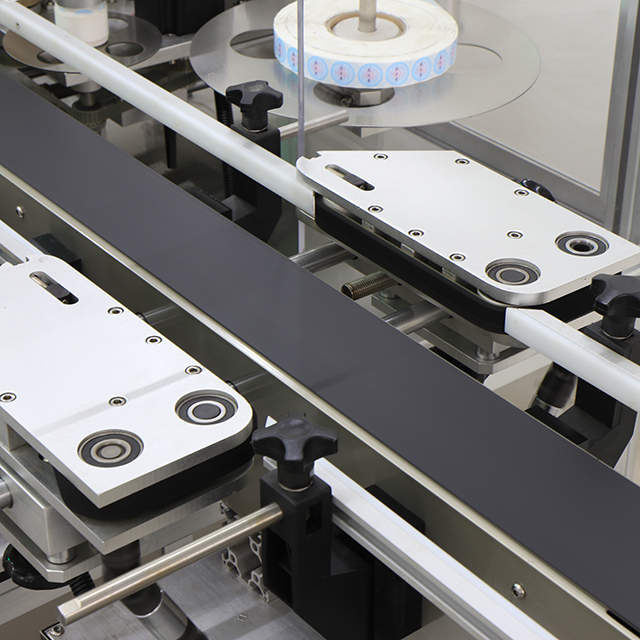 Paper Box Top and Bottom Diagonal Labeler Automatic Flat Labeling Machine