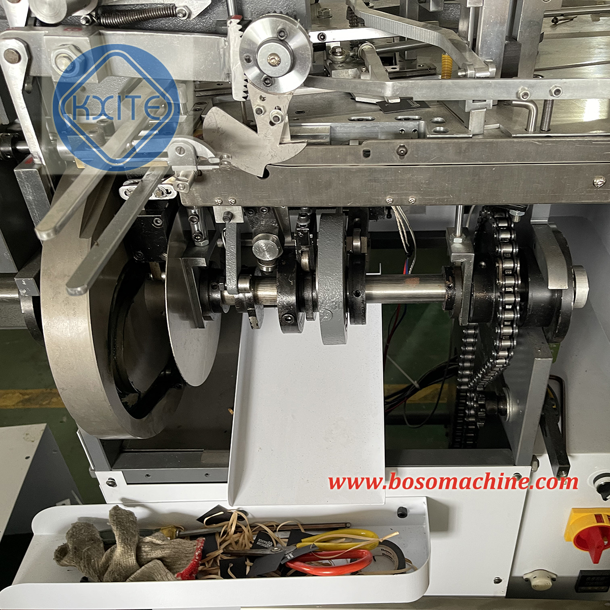 Full Automatic Paper Car Air Freshener Threading Stringing Tying Machine