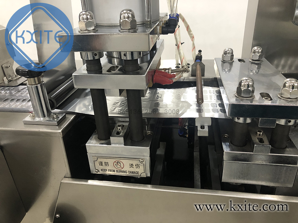 Flat Plate Alu Alu Blister Packing Machine PVC Moisture And Dust Proof