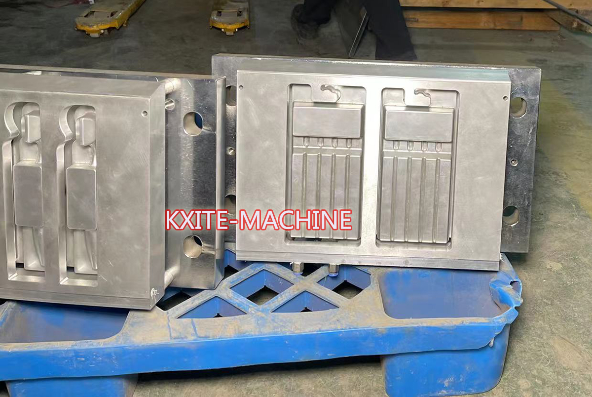 New Type Paper Plastic Blister Packaging Machine Button Coin Cells Cr2032 Battery Blister Packing Machine