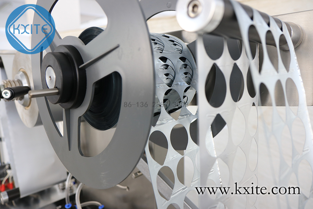 Flat Plate Alu Alu Blister Packing Machine PVC Moisture And Dust Proof