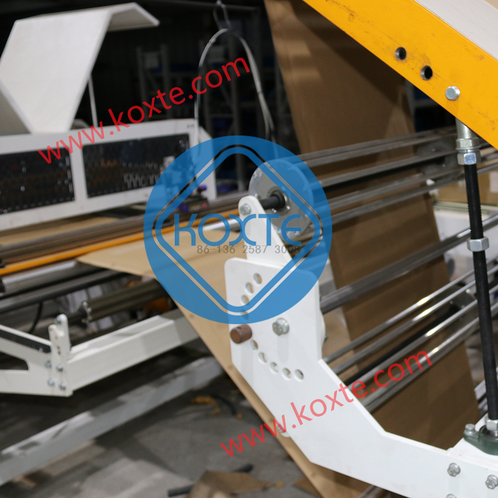 Auotmatic Kraft Paper Padded Courier Delivery Envelope Honeycomb Paper Bag Making Machine