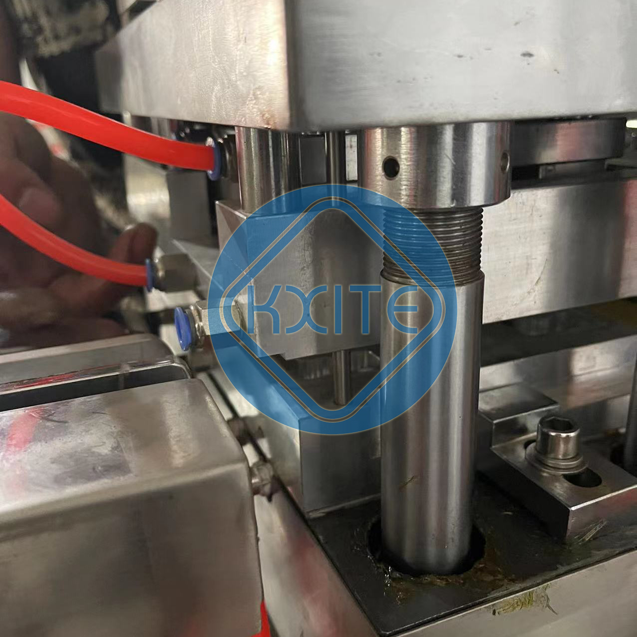 Full-Automatic Cosmetics Electronic Product Toothbrush Blister Sealing Packing Machine