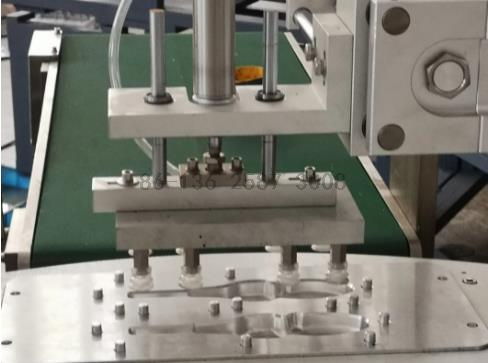 Full Automatic Batteries Paper Plastic Blister Packaging Machine